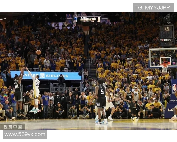 国王与勇士新赛季精彩对决第四节录像回放分析与精彩瞬间回顾