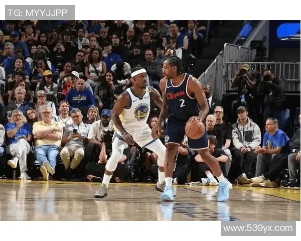 快船与掘金G6第三节激战回顾球员表现与战术分析